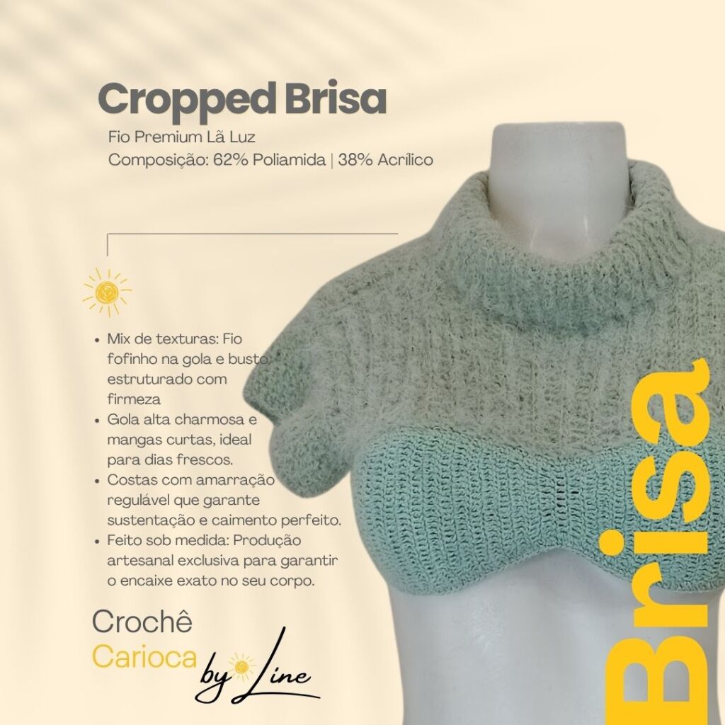 Cropped Brisa de Crochê verde menta com gola alta e fio com brilho sutil da marca Crochê by Line.