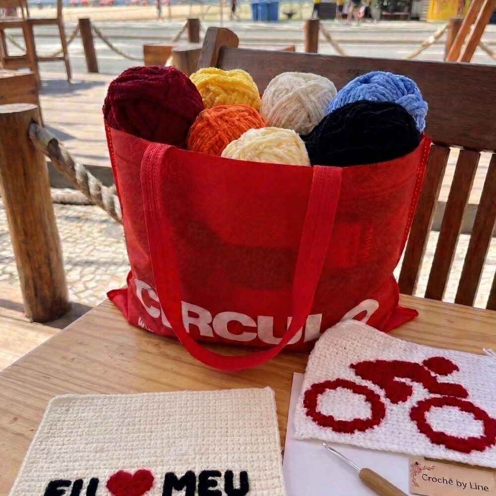 Pixel Art em Crochê: O Passo a Passo do Meu Casaco Exclusivo para o Ironman