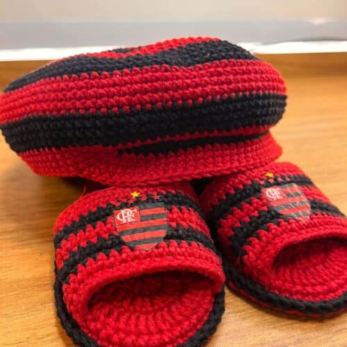 Sandália de Bebê em Crochê Flamengo